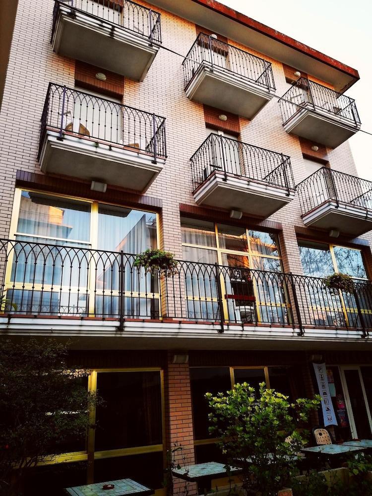 Hotel B&B Ardea リミニ エクステリア 写真