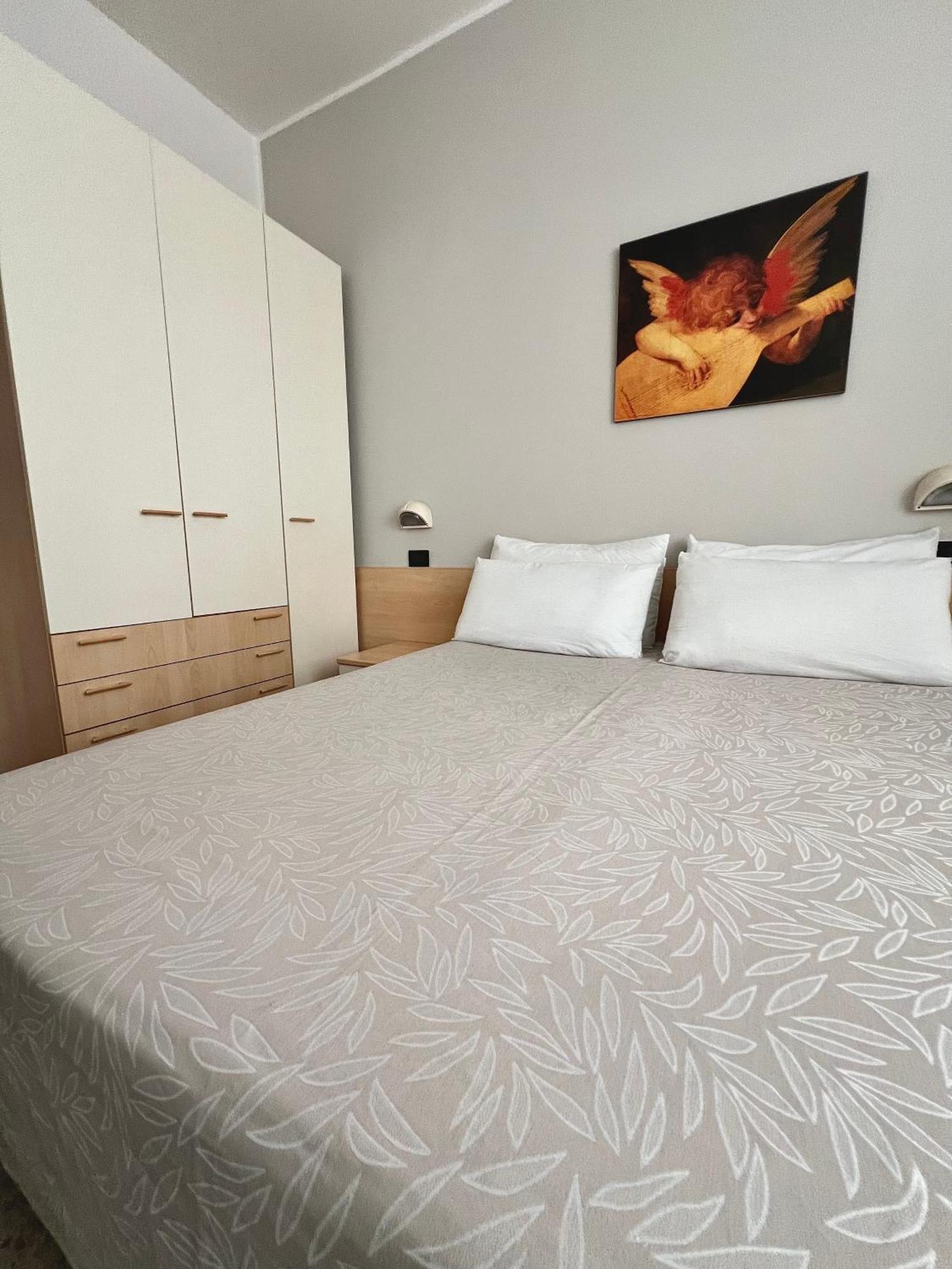 Hotel B&B Ardea リミニ エクステリア 写真