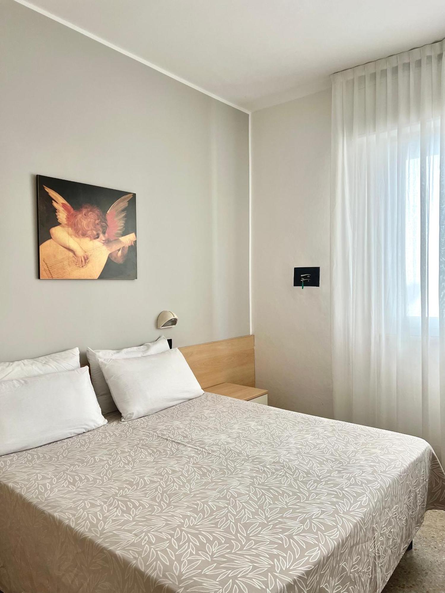 Hotel B&B Ardea リミニ エクステリア 写真