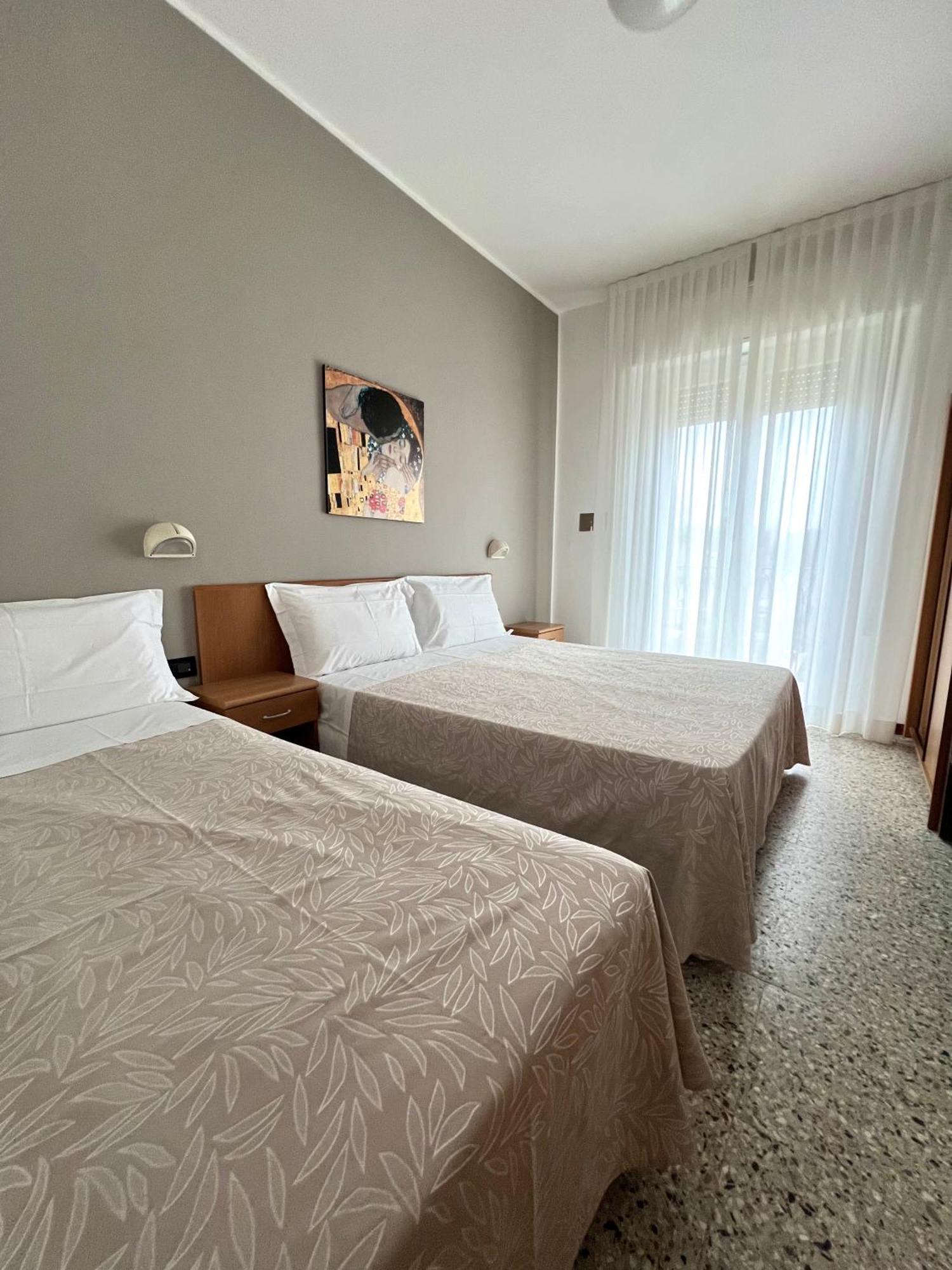 Hotel B&B Ardea リミニ エクステリア 写真