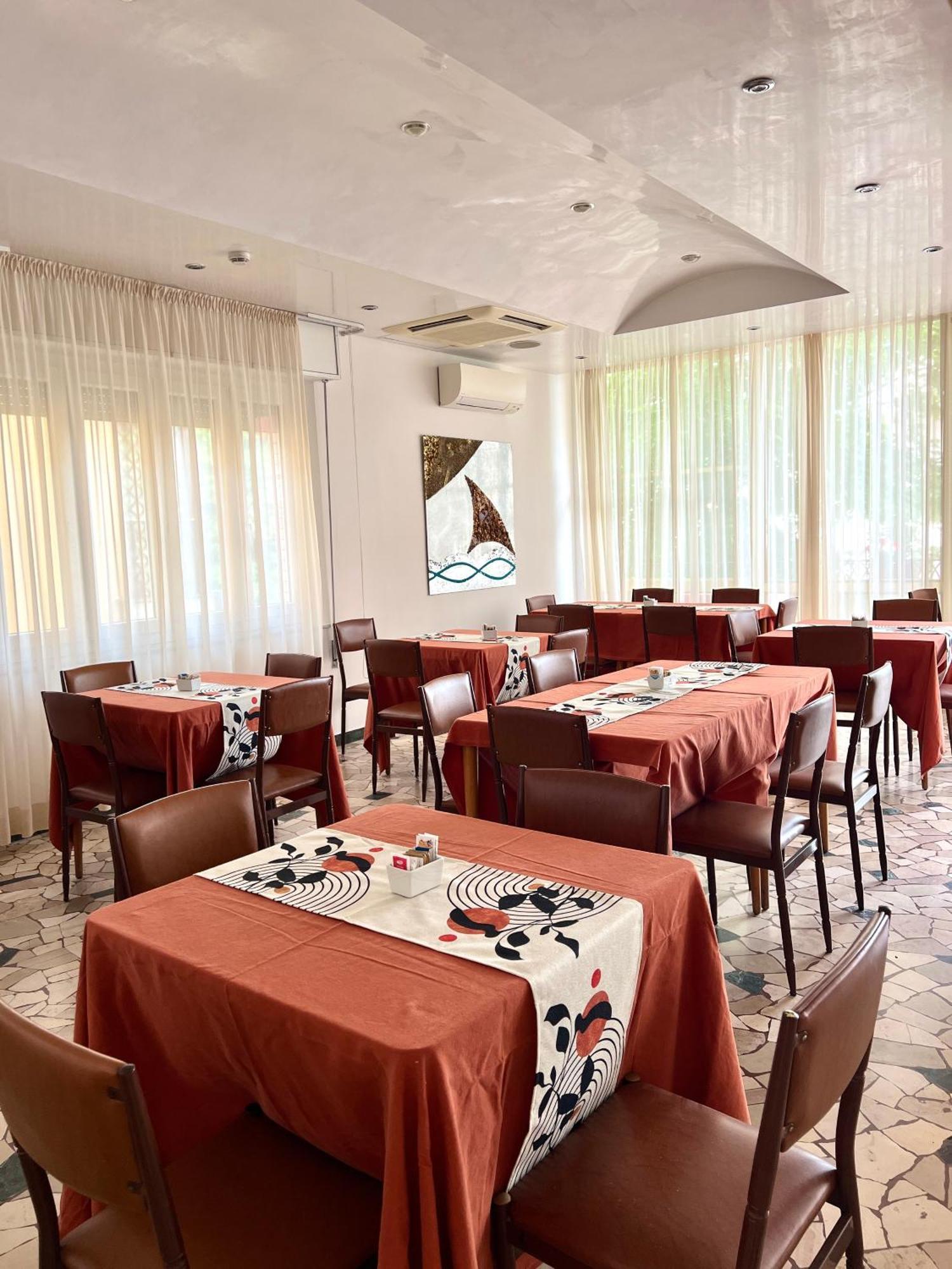Hotel B&B Ardea リミニ エクステリア 写真